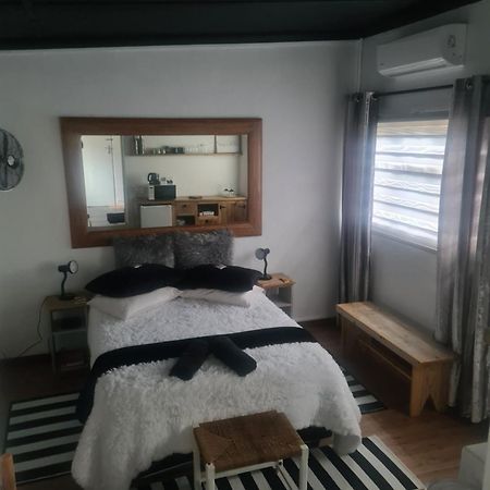 Prosper Stud Guest House โรเบิร์ตสัน ภายนอก รูปภาพ