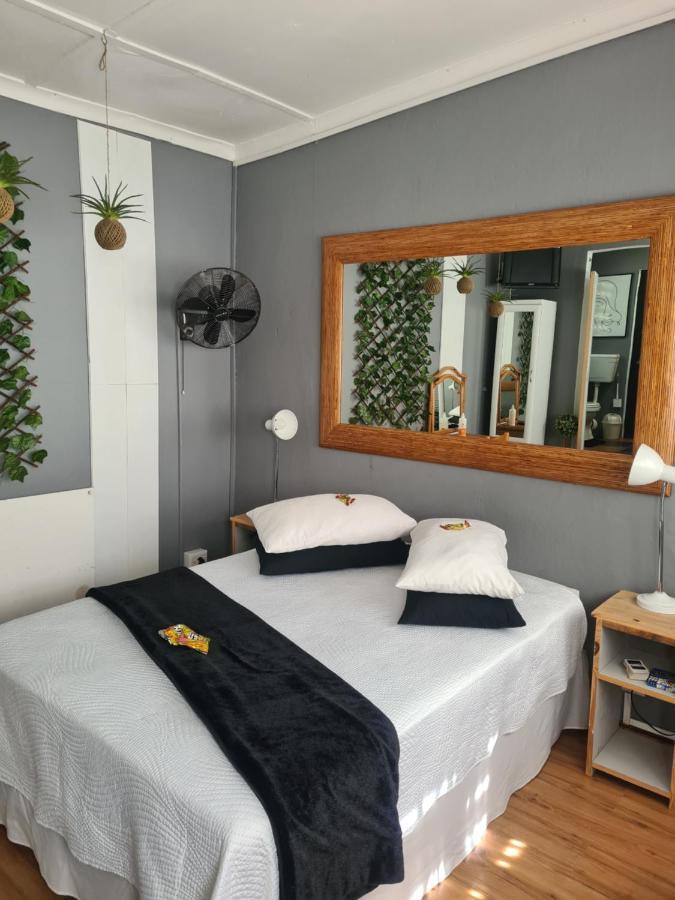 Prosper Stud Guest House โรเบิร์ตสัน ภายนอก รูปภาพ