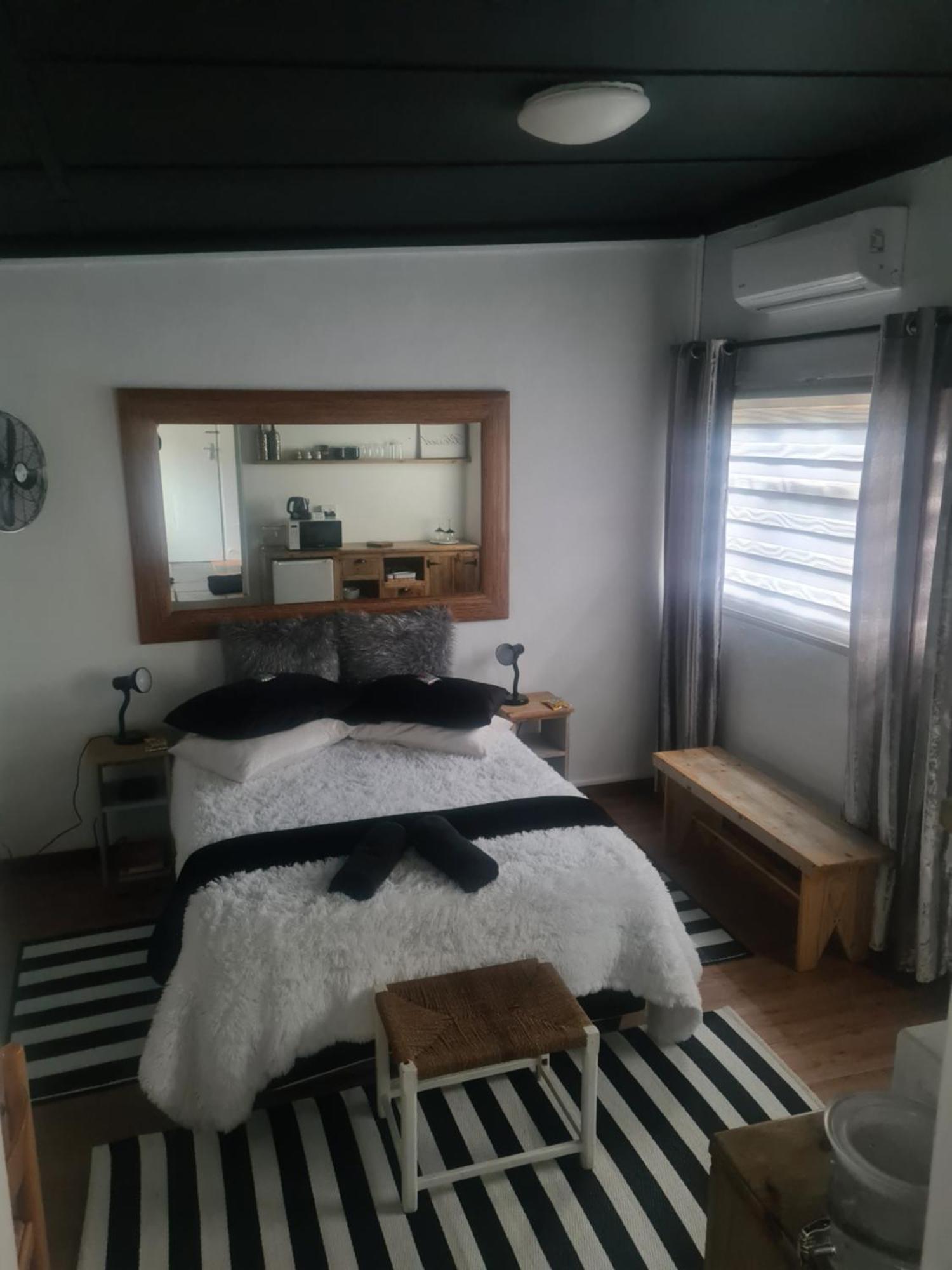 Prosper Stud Guest House โรเบิร์ตสัน ภายนอก รูปภาพ